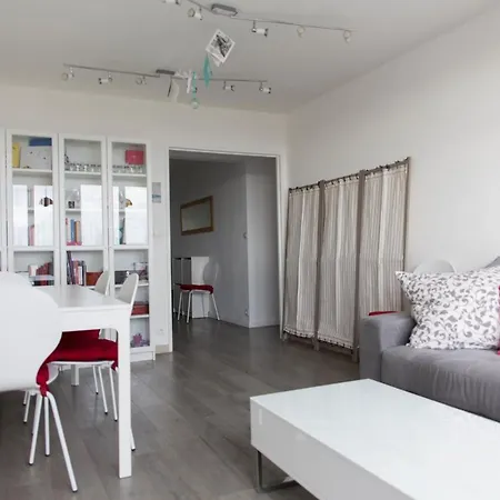 Nice Flat In The Chinese Neighbourhood *
